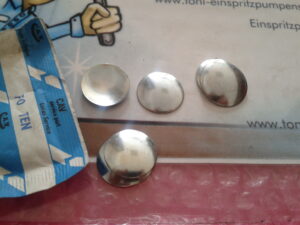 plugs 5933-83