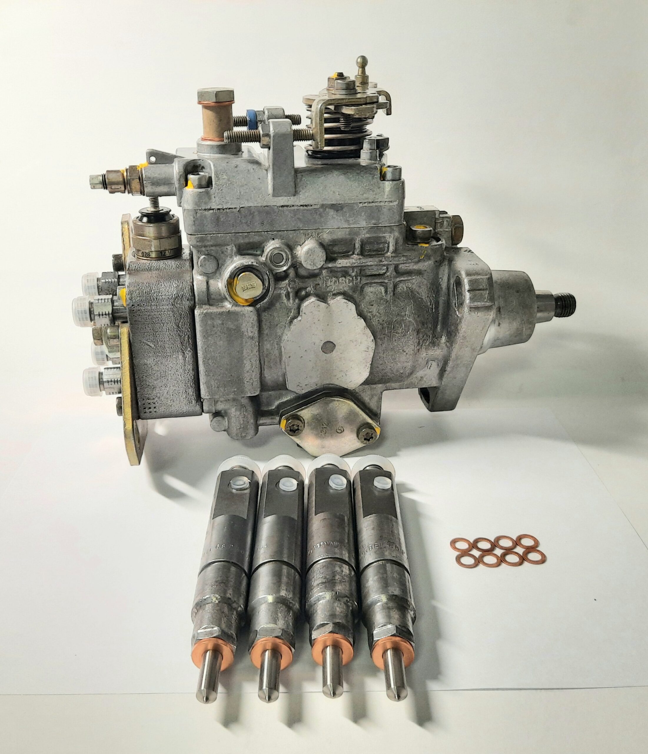 Set of Injection pump Diesel Perkins 500er Serie 2643H070 Bosch 0460414090  & 4x KBEL68P40