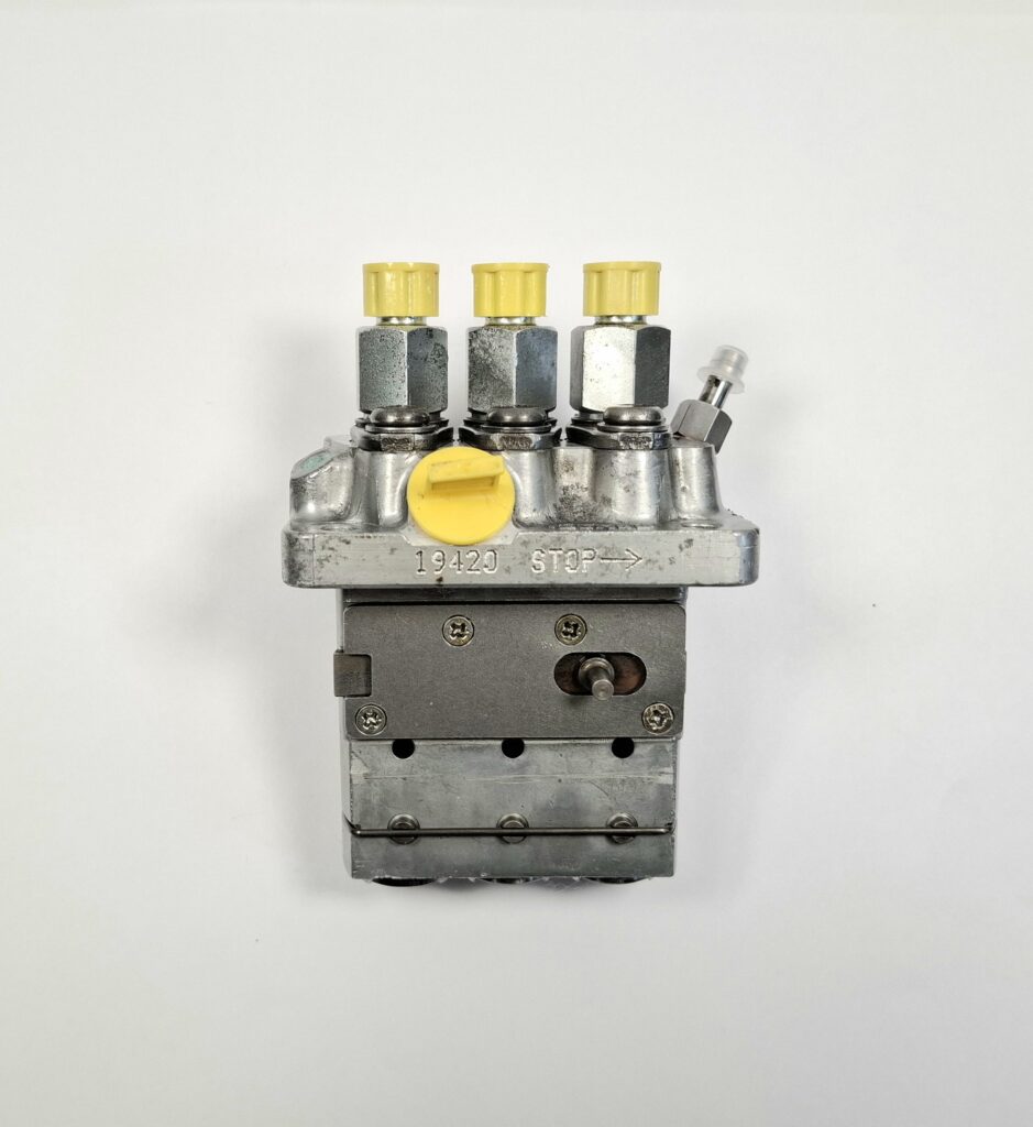 Einspritzpumpe Diesel Kubota D1105 19420-51012 Stop 19420 Zexel 104206-3042