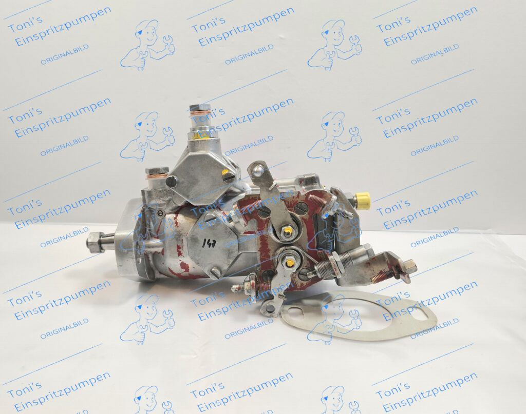 Einspritzpumpe IHC 533 540 V533 D-155 Bosch VA310H1100CR93 0460303128