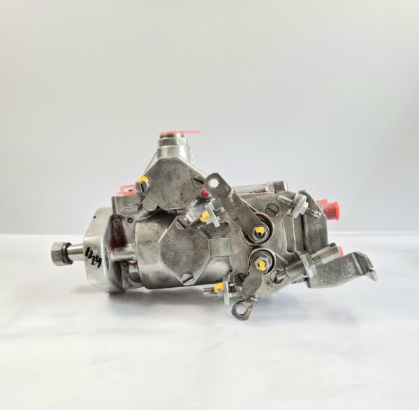 Diesel Einspritzpumpe IHC 654 624 644 733 Bosch VA410H1090CR84 0460304180