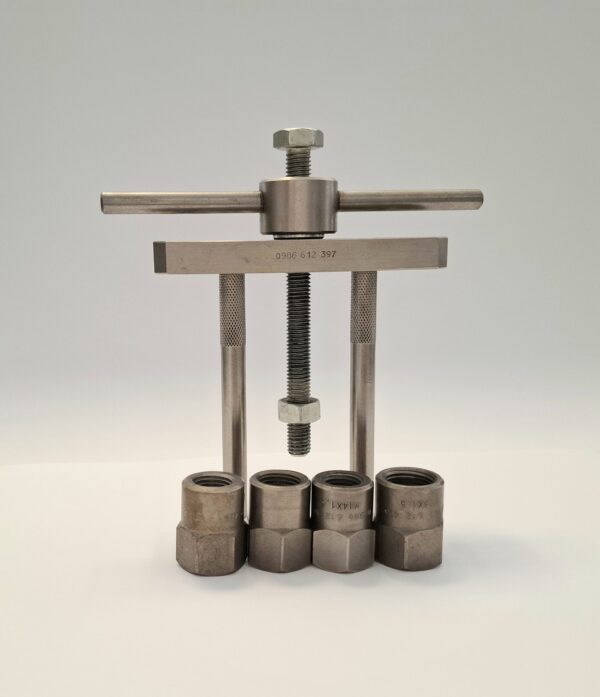 Abziehvorrichtung und 4x Adapter Bosch 0986612397