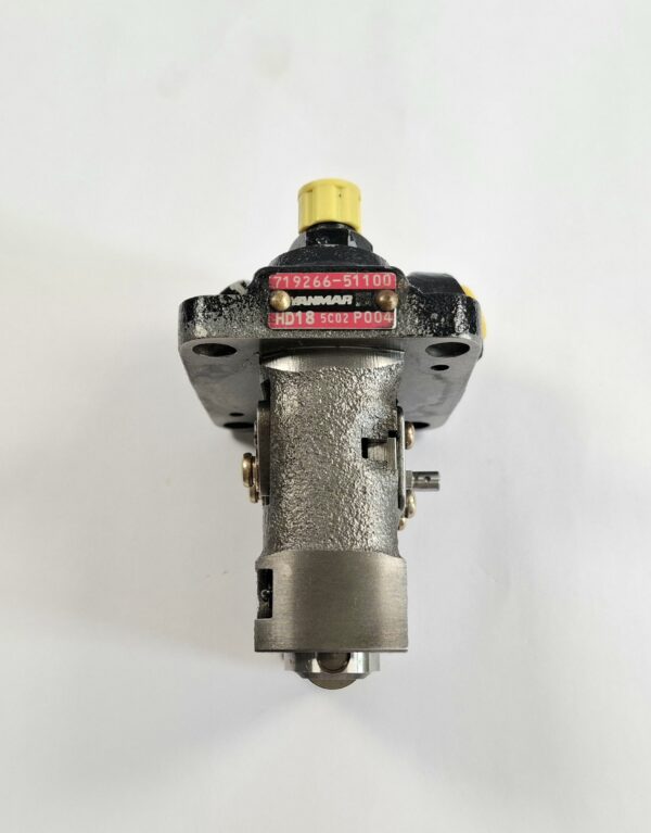 Einspritzpumpe Takeuchi TB014 Yanmar 3TNE68 719266-51100